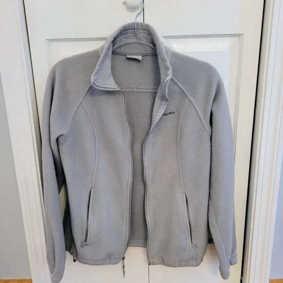 Columbia Light Gray Zip Up Fleece, Ladies Size Medium - Picture 4 of 5